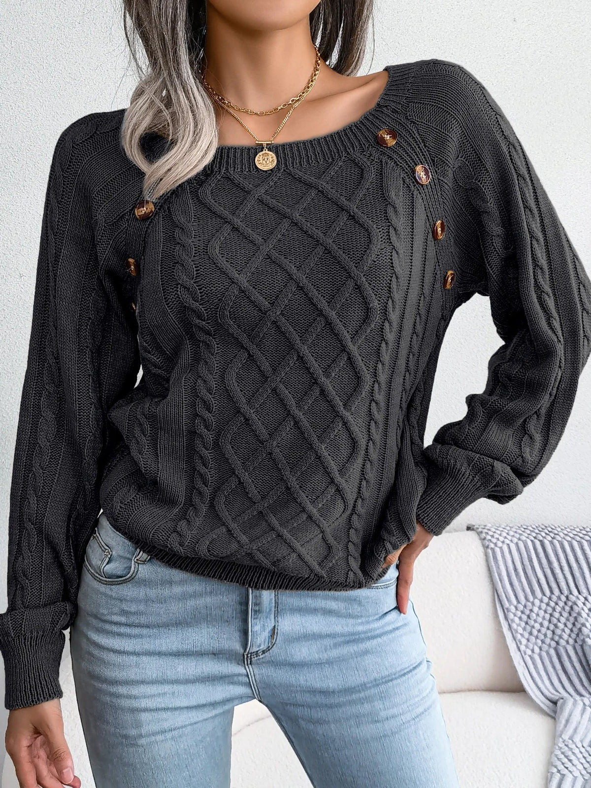 Bellamy™ | Diamond Cable Knit Pullover